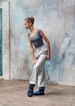 0405PT LADY'S WARM-UP PANTS-Just Arrived, Will Go Very Fast 9 0405PT LADY'S WARM-UP PANTS-Just Arrived, Will Go Very Fast -Ballet Costumes Shop 0100000000001600 1 0405 belyj jpg 636778822840000000